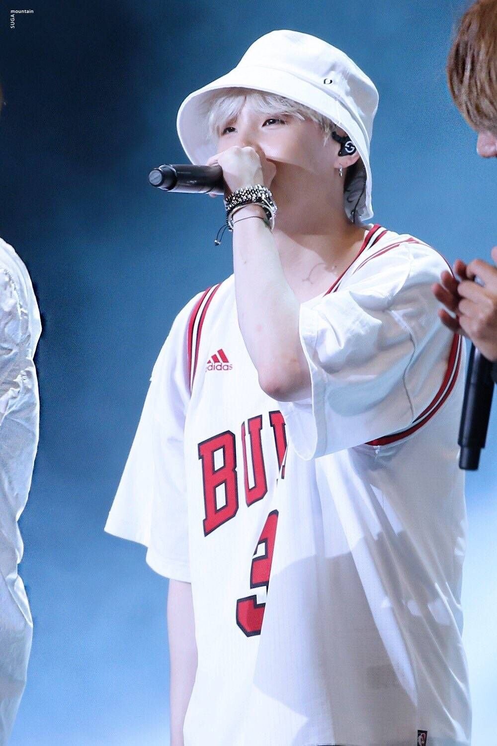 2017防弾少年団　SUGA BTS 3RD MUSTER ARMY　帽子 Suga bts - Suga bts added a new photo.